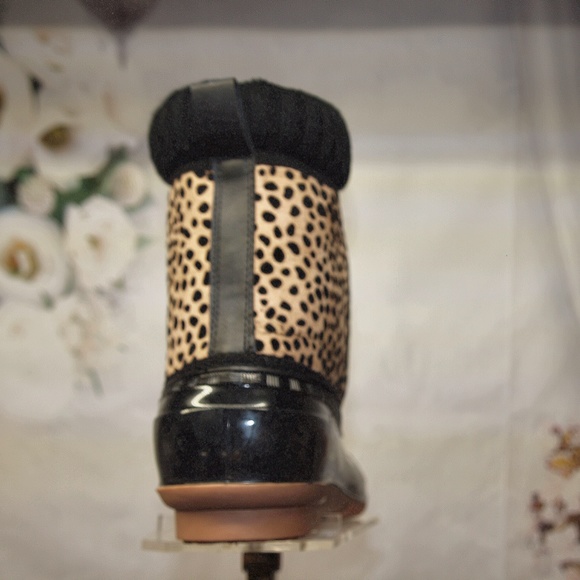 Evi Cold Weather Duck Boots Cheetah Print NIB Warm - Picture 4 of 8